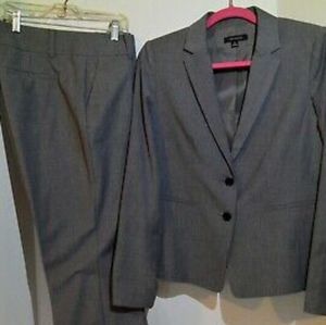Ann Taylor Grey 2 Piece Gray Suit--Blazer size 10,